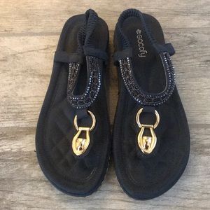 Navy blue cute sandals!